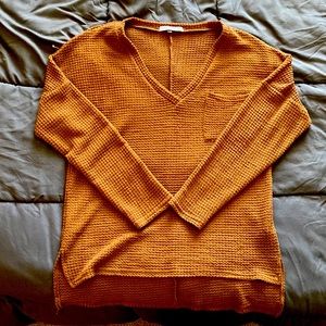 Medium lightweight v neck